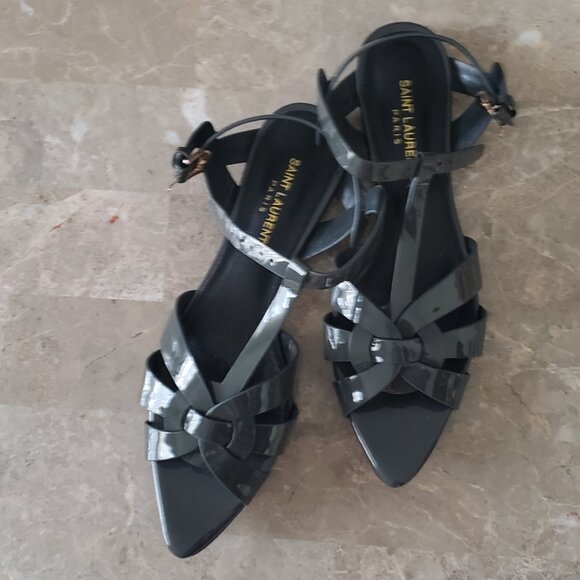 Saint Laurent patent leather sandals - Picture 1 of 4